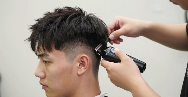 男生夏季短发发型推荐_长脸男生发型设计图案_男生短发发型怎么剪